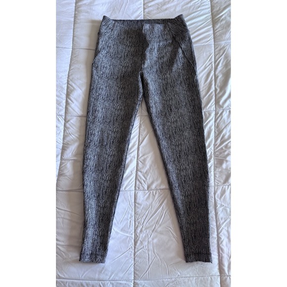 Athleta Pixy Drifter Tight Women's Size Medium Zip Pocket, Ankle Legging Blk/Whi - Picture 1 of 11